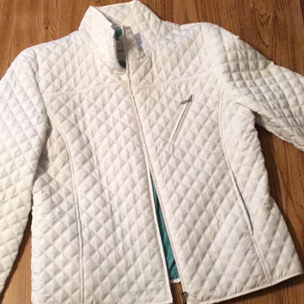 White quilted zip jacket.   Like New.  Large